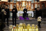 Dzieci wojny w kościele o.o. Franciszkanów. Poznańskie chóry zwracają uwagę na cierpienie dzieci na Ukrainie