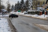 Trudne warunki na drogach powiatu radomskiego. Kierowcy jeździli bardzo ostrożnie. Zobaczcie zdjęcia