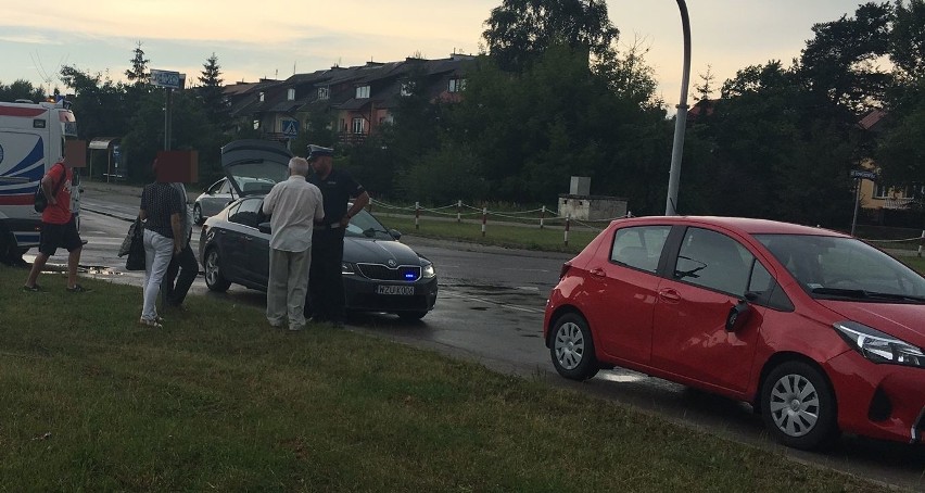 Wypadek na skrzyżowaniu Goworowskiej i Żebrowskiego [ZDJĘCIA]