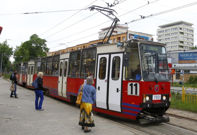 Szczecin: Kierowco, jedź za darmo autobusemCzy w Szczecinie, tak jak w stolicy Estonii i w dolnośląskiej Nysie kierowcy będą mogli jeździć za darmo autobusami i tramwajami? Wszystko w rękach radnych.