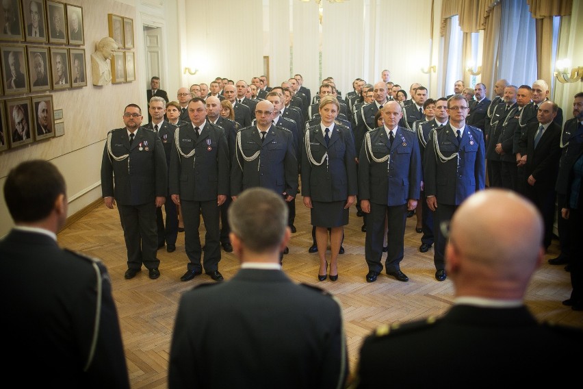 Medale i odznaczenia dla Służby Więziennej z regionu łódzkiego [ZDJĘCIA]