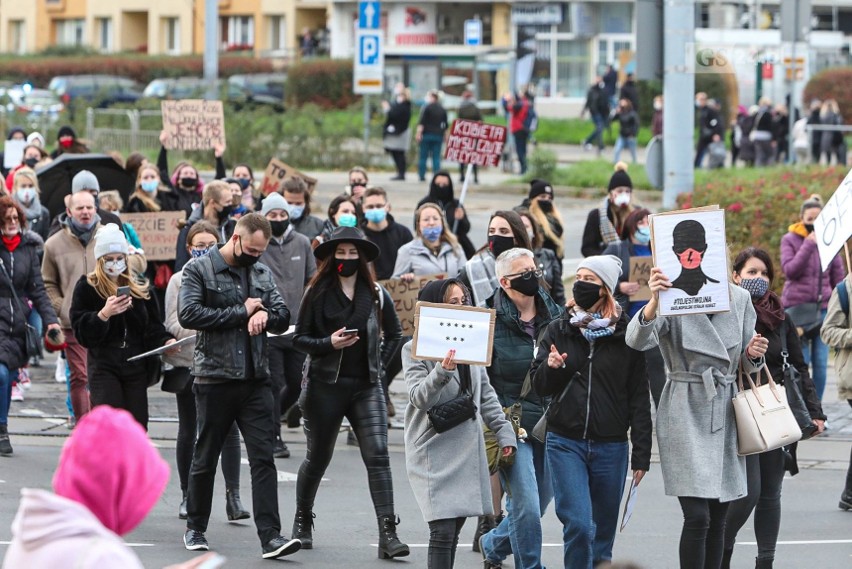 Strajk kobiet w Szczecinie. Zdjęcia z demonstracji -...