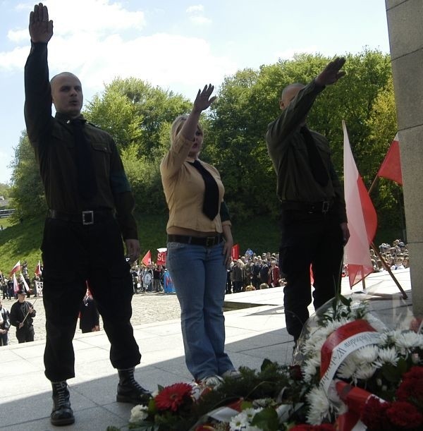 Narodowi radykałowie już nie podepną się pod oficjalne obchody pod pomnikiem na Górze św Anny.