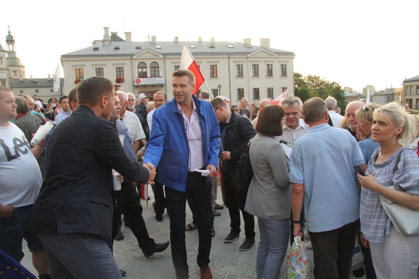 Wielka manifestacja w centrum Kielc „Wolne Sądy” z tysiącami uczestników  