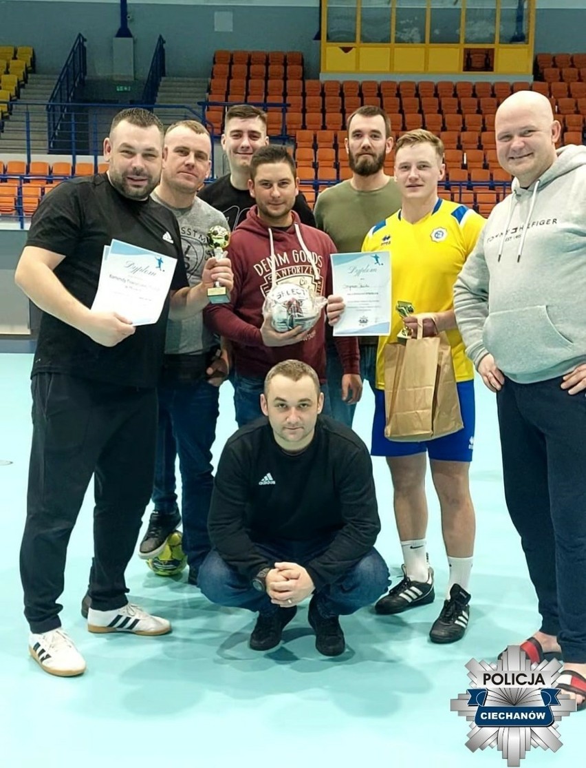 Ostrołęccy policjanci zajęli II miejsce w turnieju piłki nożnej o puchar Komendanta Powiatowego Policji w Ciechanowie, 20.01.2024