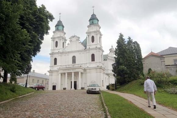 Bazylika Narodzenia Najświętszej Marii Panny w Chełmie kryje...