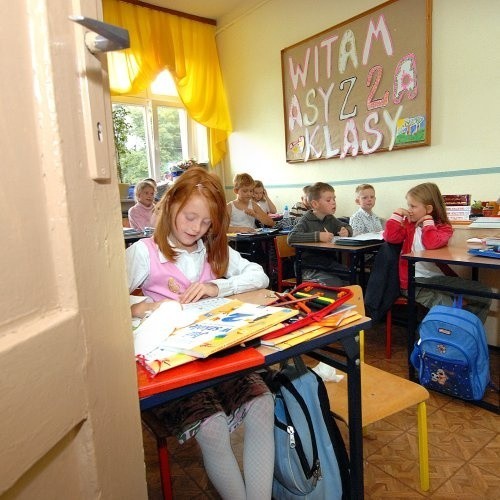 1,1 metra kwadratowego - tyle powierzchni przypada na jednego ucznia uczącego się w szkole na Warszewie.