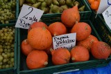 Ceny warzyw i owoców na giełdzie w Miedzianej Górze. Po ile pomidory, ogórki, dynie? Zobacz zdjęcia