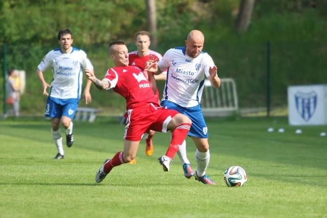 Rafał Grzelak wraca do składu Floty. W przegranym 0:3 meczu w Bełchatowie pauzował przez kartki.
