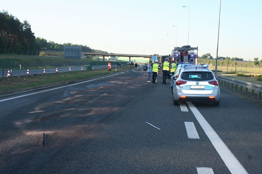 Wypadek z udziałem trzech samochodów na A1 w Nowych Marzach 
