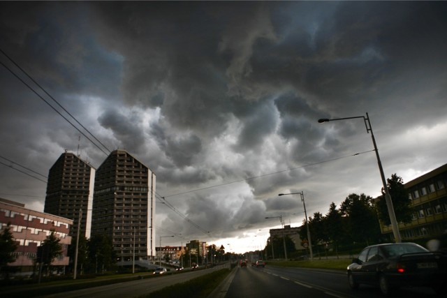 Gdzie jest burza? Mapa burzowa online - ostrzeżenie meteorologiczne