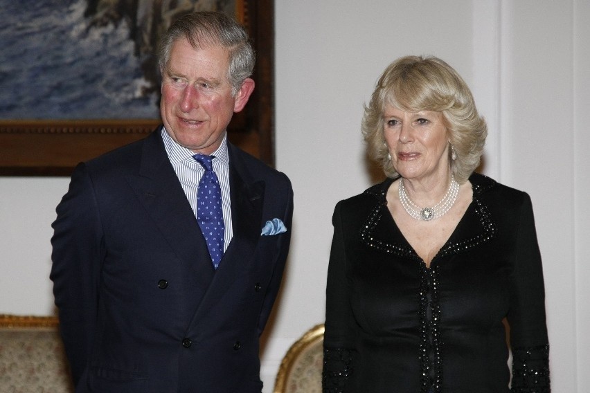 Król Karol i Camilla długo czekali na sympatię fanów...