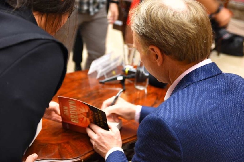 Dan Brown gościem Festiwalu Conrada, autor przyciągnął tłumy