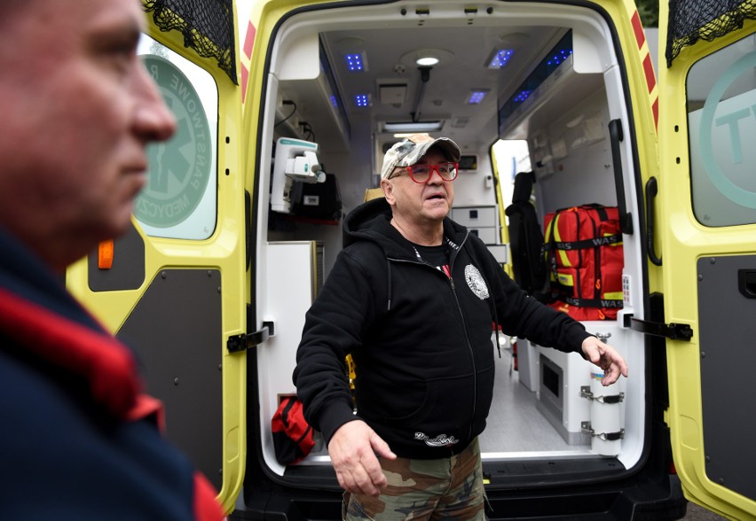 Jurek Owsiak przekazał Wojewódzkiemu Szpitalowi w Przemyślu nowy specjalistyczny ambulans [ZDJĘCIA, WIDEO]