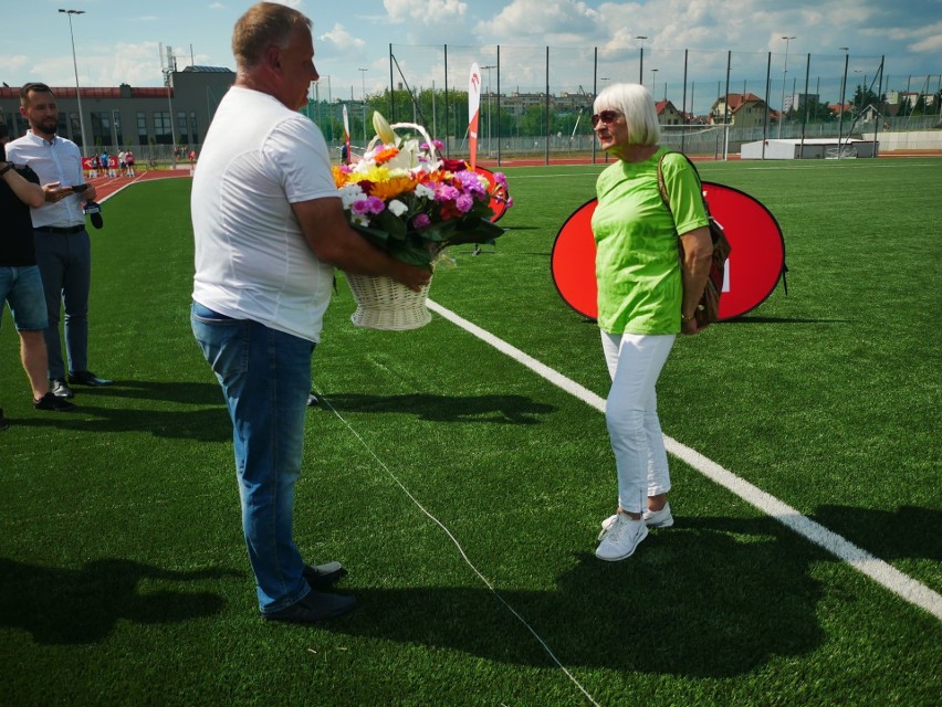 Mirosława Sarna zakończyła pracę szkoleniową. W niedzielę były ostatnie zawody i pożegnanie olimpijki, ostatnio trenerki KKL Kielce 