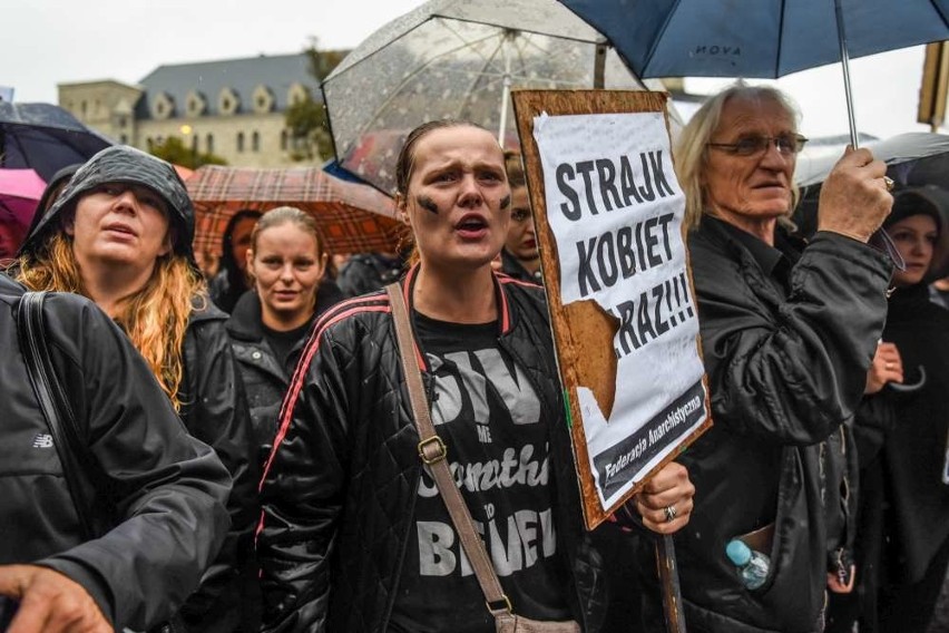 Czarny protest w Poznaniu