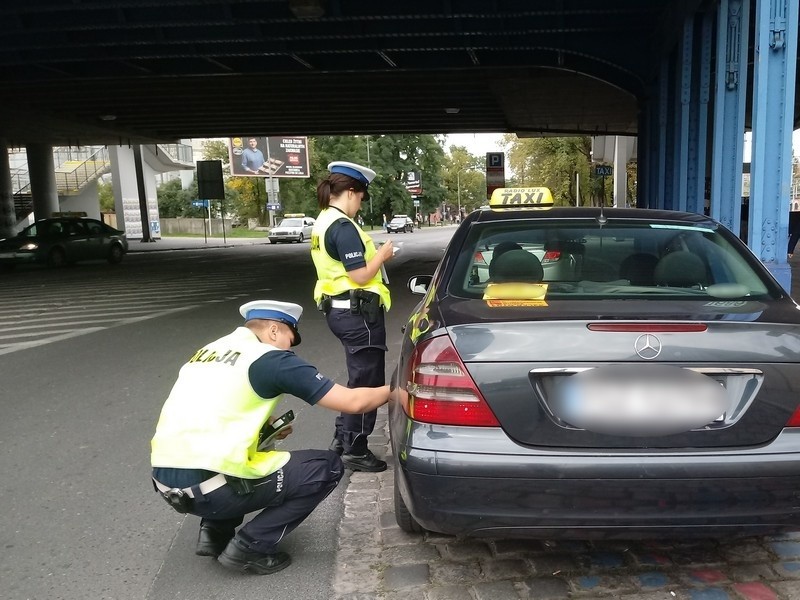 W działaniach policjantów wspomagali m.in. funkcjonariusze...