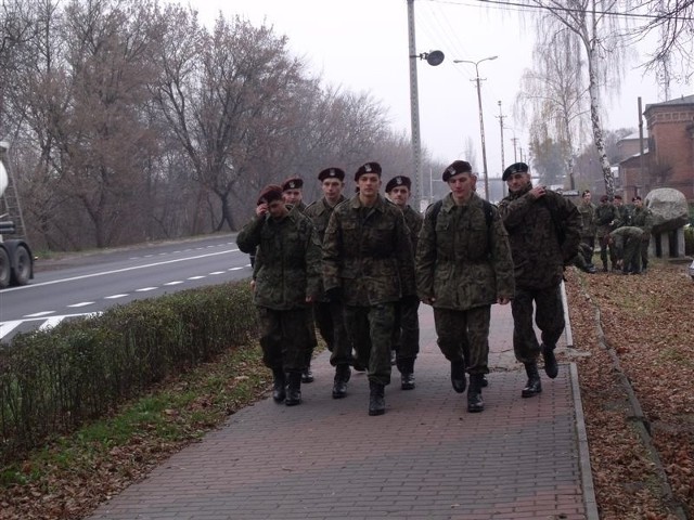 Uczestnicy będą szli szlakiem miejsc, ważnych dla historii Ostrołęki. Rajd zakończy się ogniskiem przy karczmie Ostoja