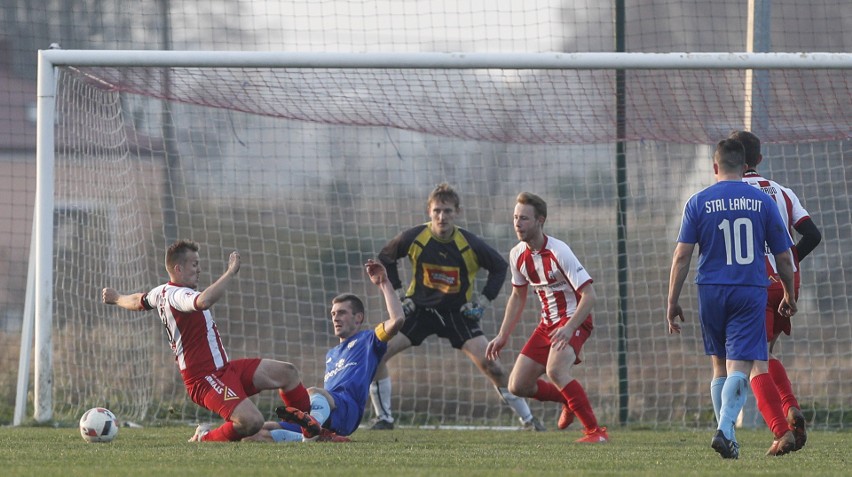 Styrobud Zorza gromi Stal Łańcut 4:1 w meczu 13. kolejki...