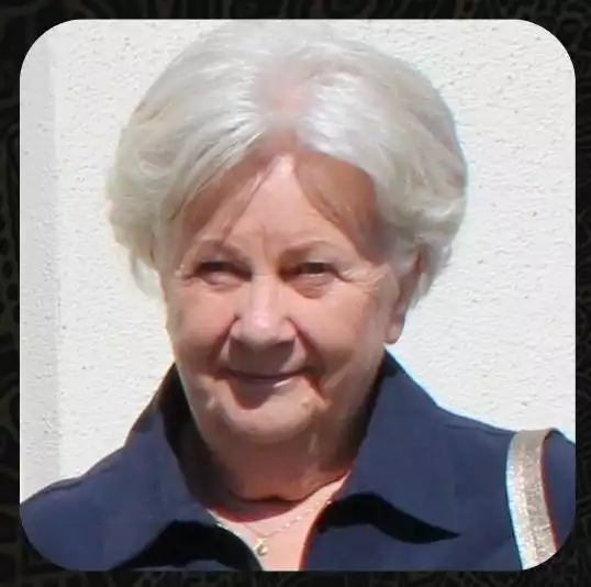 Maria Adamczyk jako nauczyciel historii i wiedzy o społeczeństwie pracowała w Zespole Szkół Zawodowych w Odonowie do 31 sierpnia 2006 roku.