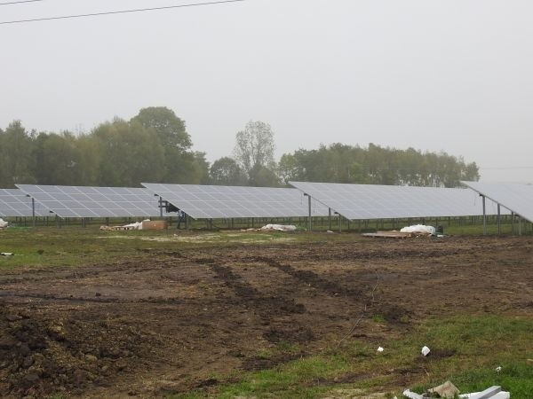 W gminie Pacanów powstają największe farmy paneli fotowoltaicznych w województwie! Znamy szczegóły inwestycji