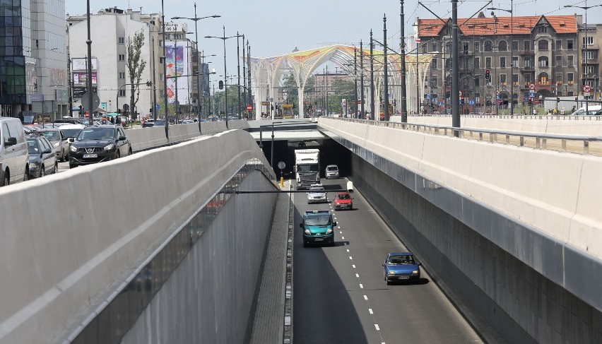 Zamykają tunel na trasie WZ