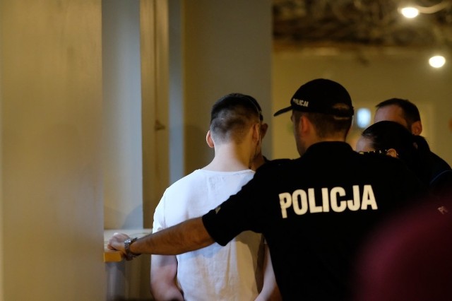 Poznań: Rozpoczął się proces 23-latka oskarżonego o zabójstwo byłego partnera