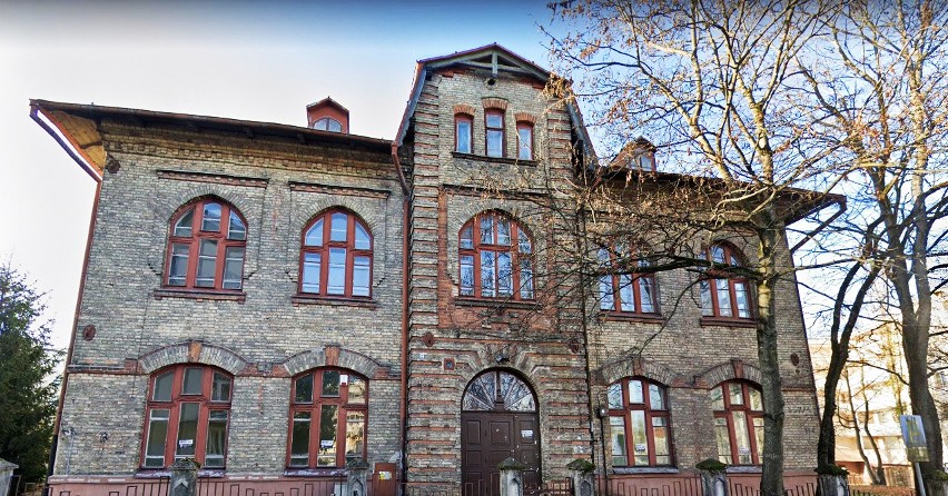 Budynek dawnej szkoły żydowskiej przy ulicy Lipowej 41d