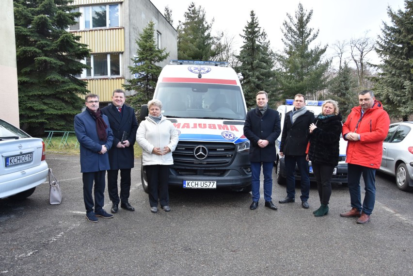 Libiąż. Ratownicy otrzymali nowy ambulans. Zastąpił wysłużoną karetkę [ZDJĘCIA] 