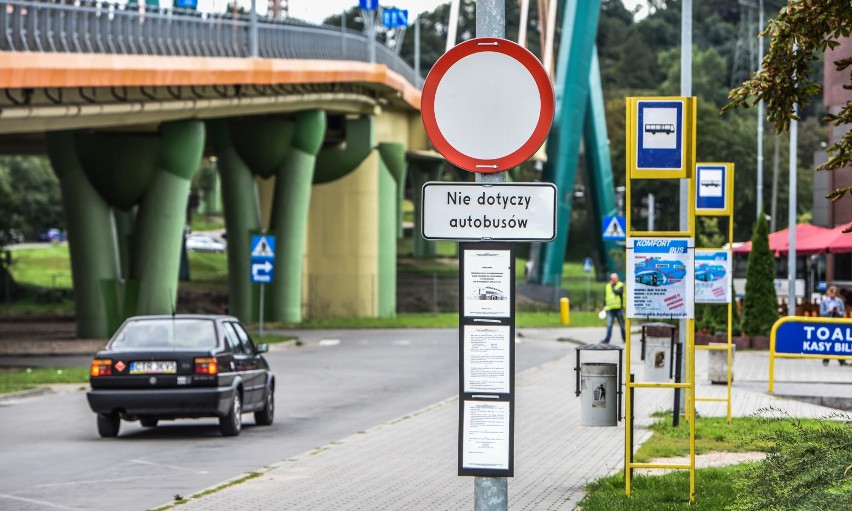 28.08.2017 bydgoszcz zakaz ruchu okolice pks parkowanie kolo...