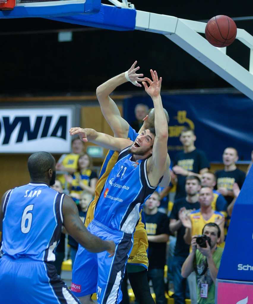 Koszykówka na Pomorzu. Zwycięstwa Asseco i Energi Czarnych. Przełamanie Basketu Gdynia [ZDJĘCIA]