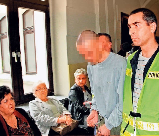 Zdjęcie z pierwszej rozprawy Bartosza K., na której orzeczono 3-miesięczny areszt