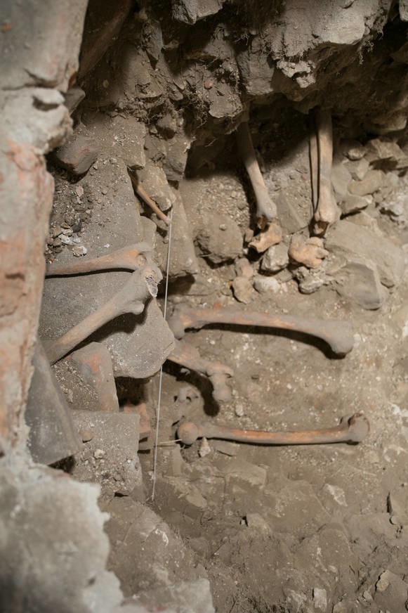 Niezwykłe odkrycie archeologów w kościele św. Benedykta [ZDJĘCIA]