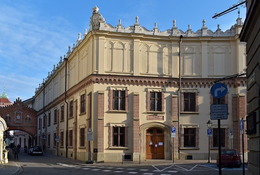 ul. św. Jana 17-19

Obecnie Muzeum Książąt Czartoryskich.