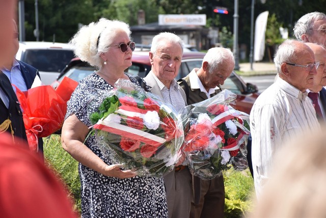 W Malborku obchody 80 rocznicy rzezi wołyńskiej odbyły się przed tablicą na budynku dworca kolejowego, upamiętniającą pierwszych przybyszy z Wołynia w 1945 r.