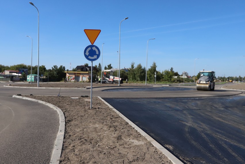 Przy ulicy Wjazdowej trwają prace przy budowie nowego ronda.