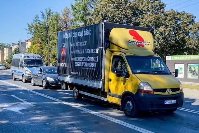 Wojewoda unieważnił zakaz wjazdu furgonetek antyaborcyjnych do Łodzi