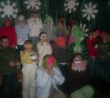 W Ochodzach dzieci bastlowały przy maskach