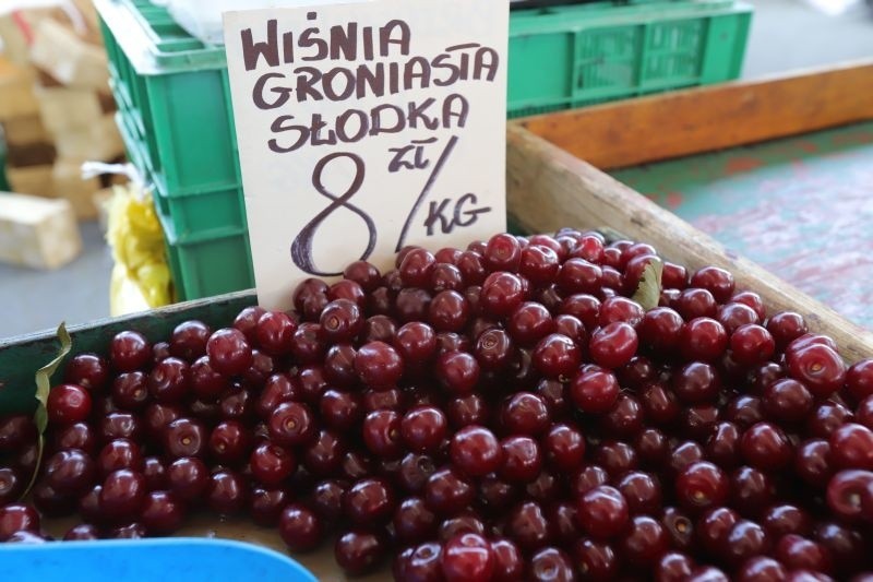 Ceny warzyw i owoców na rynkach w Łodzi...