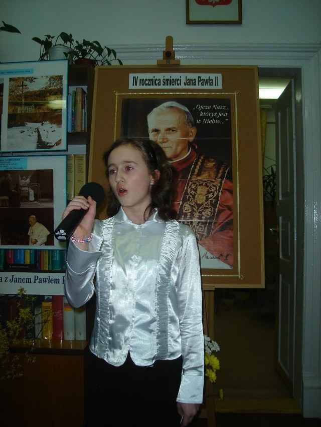 Barkę odśpiewała Paulina Krawiec.