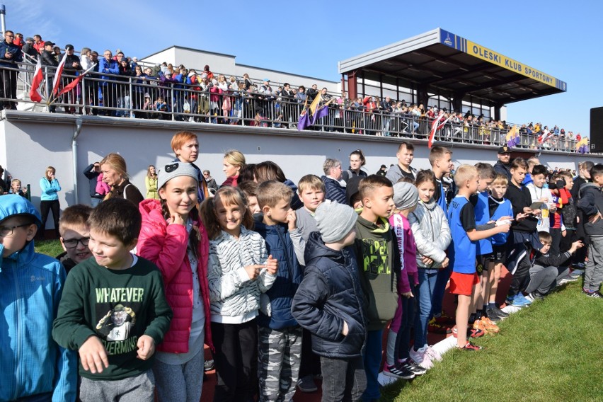 Otwarcie stadionu miejskiego w Oleśnie po rewitalizacji.