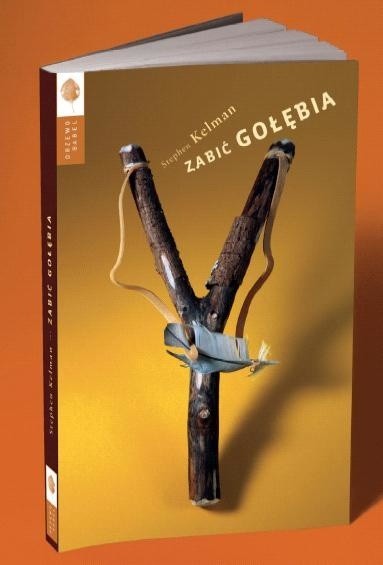 Pierwsza powieść Stephena Kelmana w Polsce ukazała się nakładem wydawnictwa Drzewo Babel.