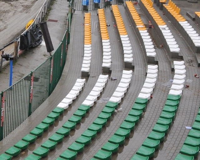 Do podpisania umowy na rozbudowę stadionu żużlowego z wrocławską firmą Sport Halls miało dojść 4 października