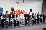 Stypendia Prezesa Rady Ministrów dla wyróżniających się uczniów z Bydgoszczy i regionu wręczone [zdjęcia]