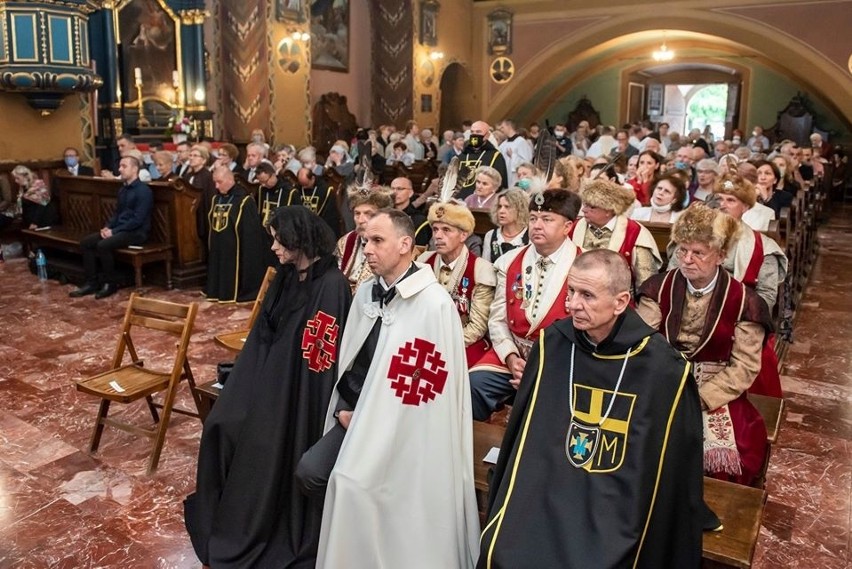 Wieliczka. 25. rocznica koronacji cudownego obrazu Matki Bożej Łaskawej Księżnej Wieliczki [ZDJĘCIA]