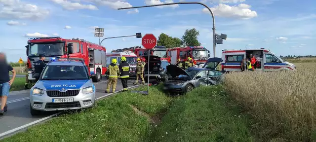 Wypadek na drodze wojewódzkiej w powiecie lipskim. Więcej na kolejnych slajdach.