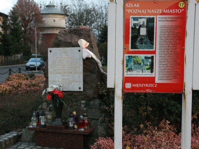 Pomnik Powstańców Wielkopolskich jest jednym z przystanków miejskiego szlaku turystycznego.