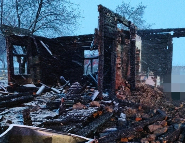 Tragiczny pożar w gminie Kulesze Kościelne. Znaleziono zwęglone ciało