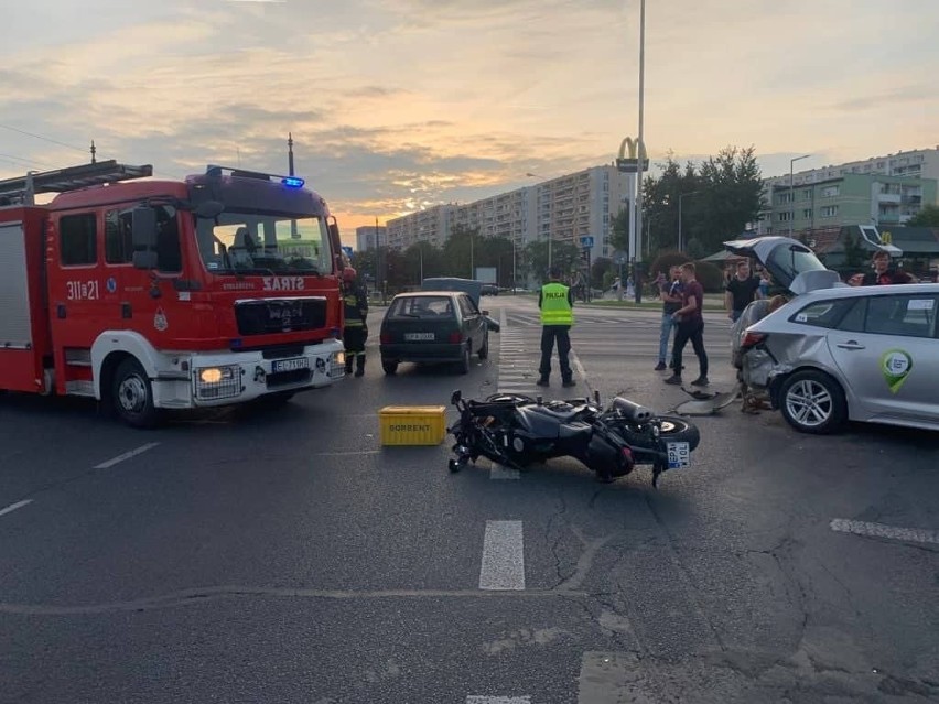 Wypadek na skrzyżowaniu alei Wyszyńskiego i ulicy...