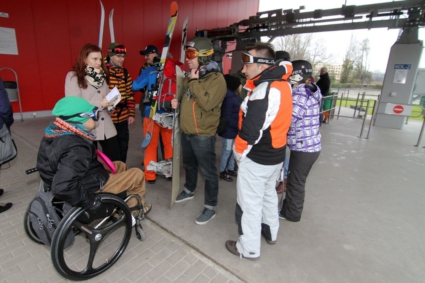 Z nartami i snowboardem do... Polinki. Tak rozpoczęli zimę [ZDJĘCIA]